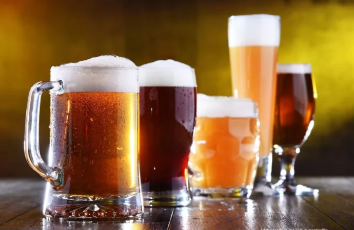 Bierkultur im Wandel der Zeit: Von den alten Brauereien bis zur Craft-Bier-Bewegung